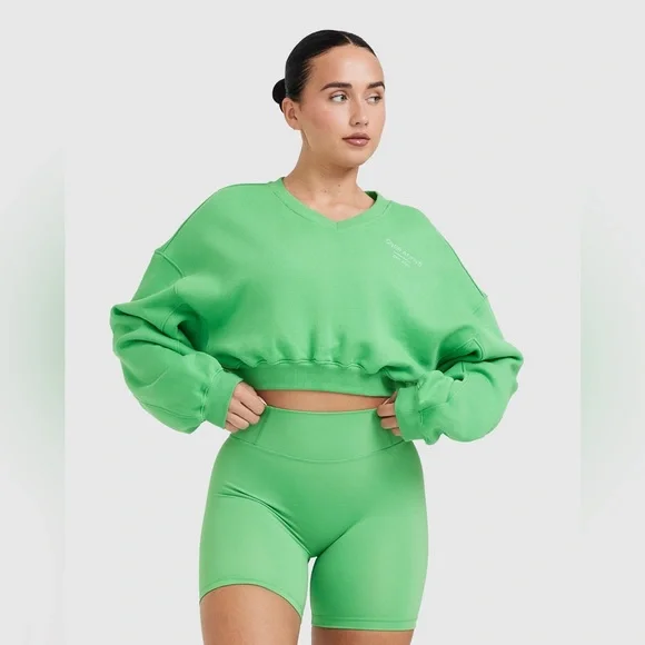 NWT: Oner Active ALL DAY EST 2020 CROP V-NECK SWEATSHIRT - Picture 2 of 11